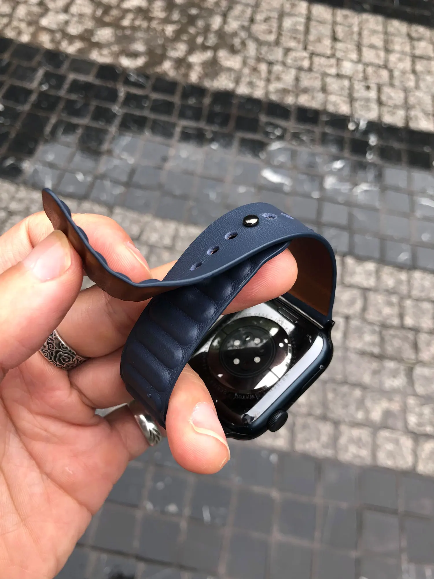 Correa de cuero magnética Kakeband para reloj iWatch hebilla a presión ultrafina S10 nuevo 987 suave T244