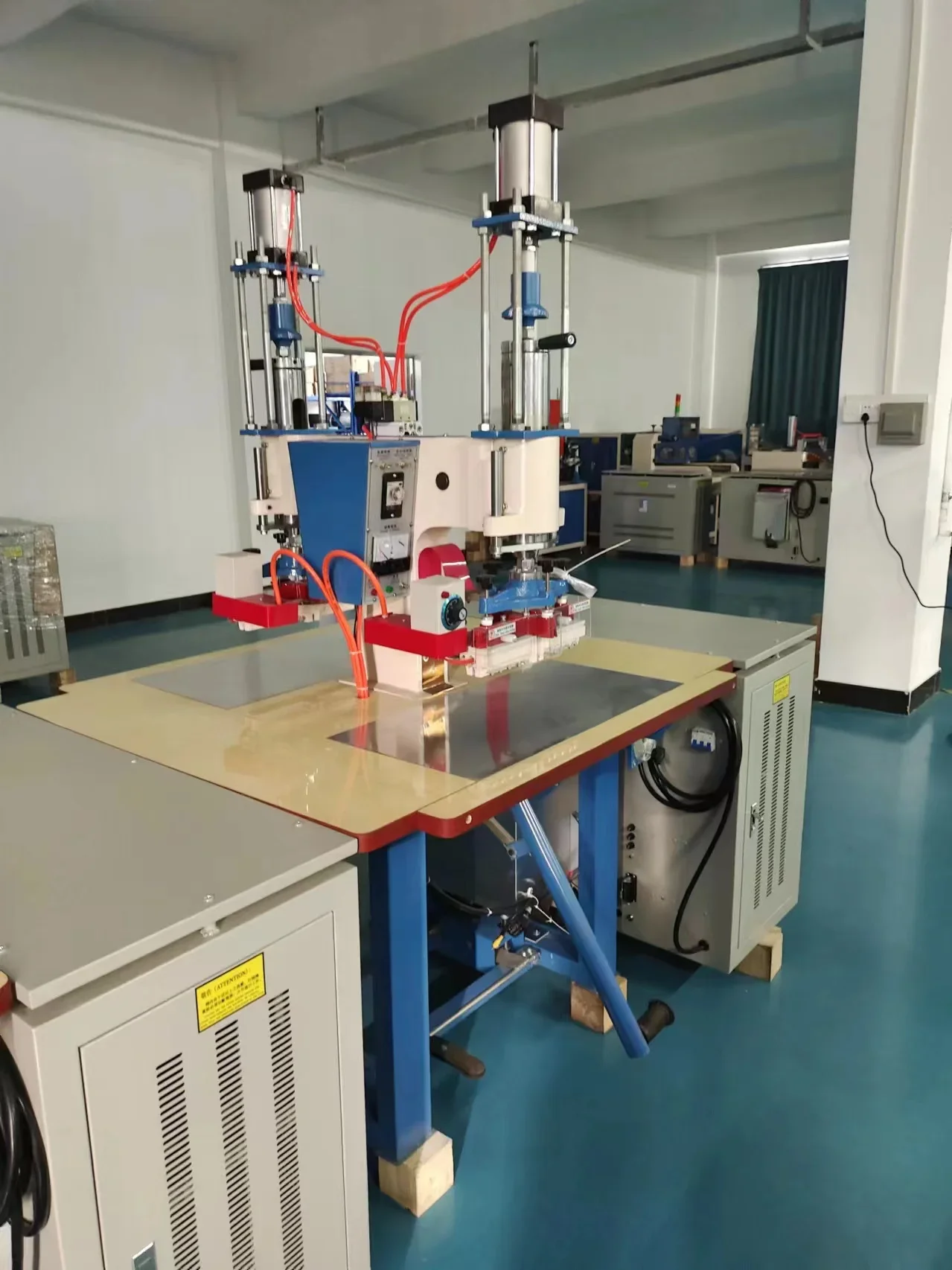 High Frequency Pedal Type Umbrella Sewing Machine