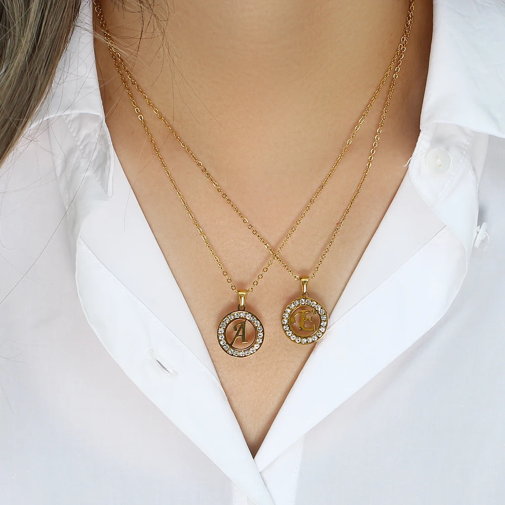 E.B.belle Naszyjnik z cyrkonią – Initial Letter Necklace 18K Gold recenzja i cena