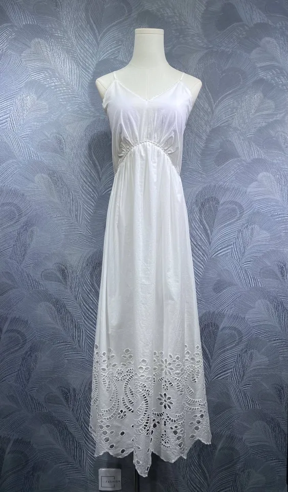 

Bohemian Beach Long Dress 2025 Summer Lady Sexy Spaghetti Strap Hollow Out Embroidery Sleeveless Long White Maxi Dress Club