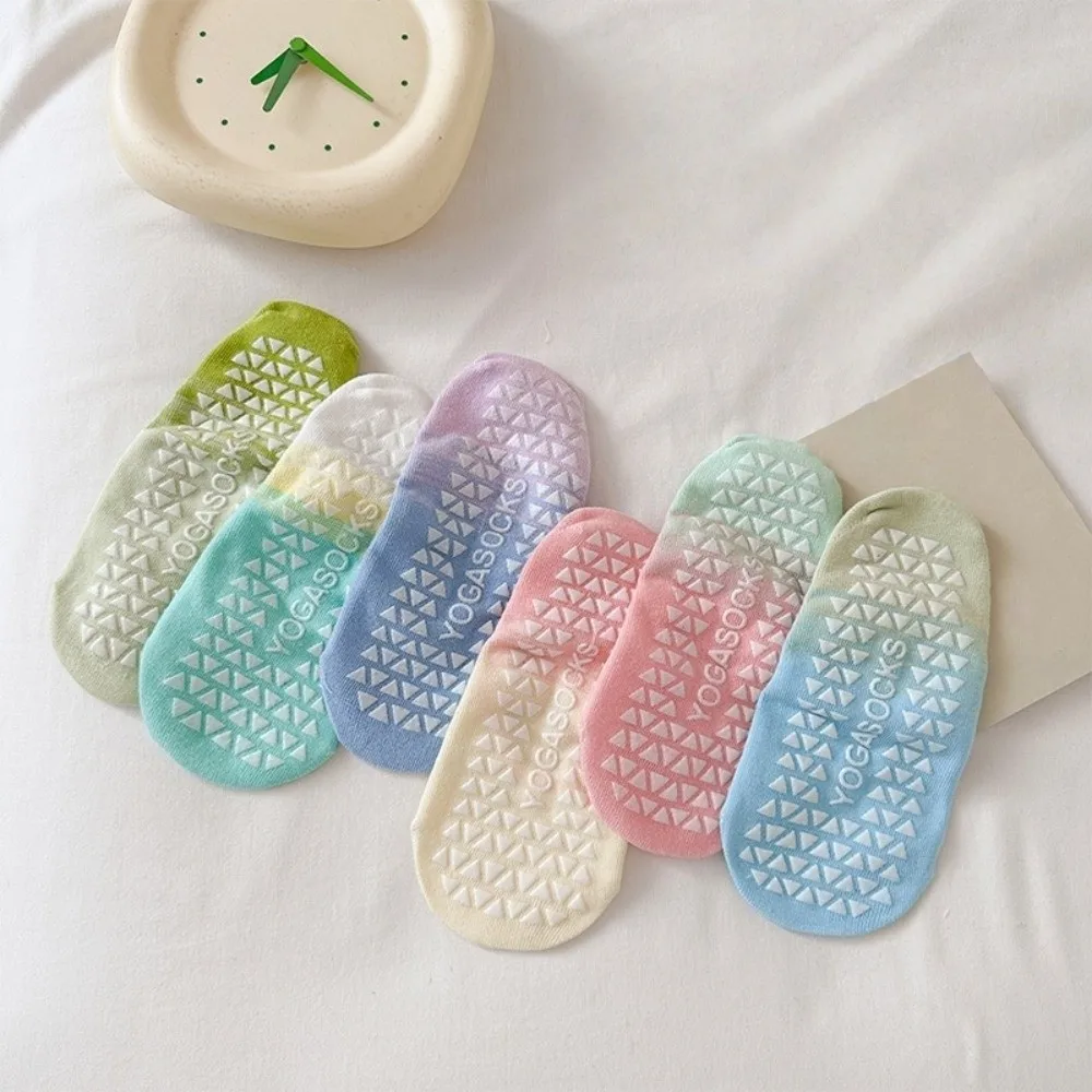 Fashion Non-Slip Gradient Silicone Yoga Socks Patchwork Sweat-Absorbent Fitness PilatesSocks Soft Breathable Floor Socks Gym