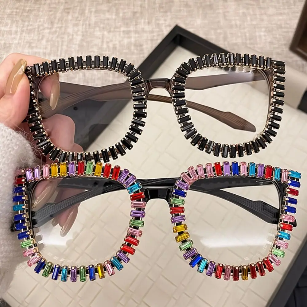 

Girl's Gift INS Rhinestone Sunglasses Steampunk Fashion Large Frame Eyewear Retro Lightweight Beach Party Sun Glasses Travel