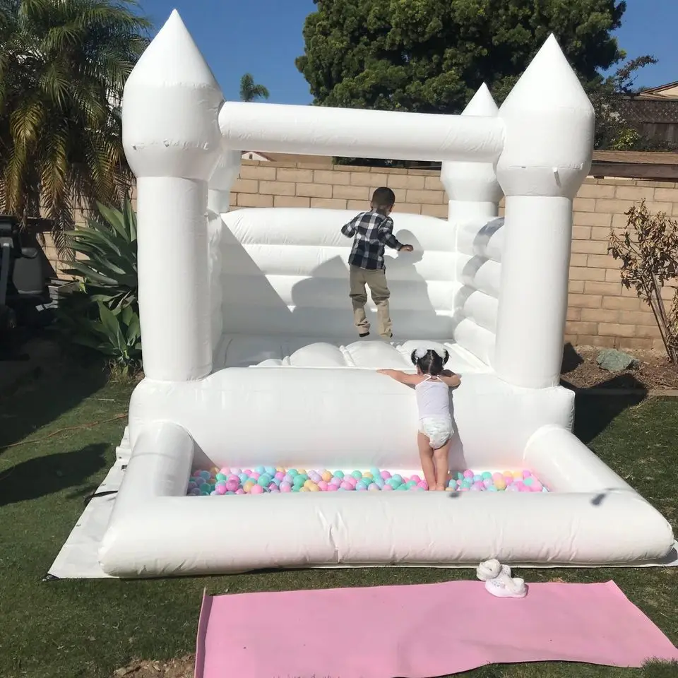 Customization Mini Bounce House Inflatable Bouncy Castle White Bounce House With Ball Pit For Kids Moonwalk Party Celebration