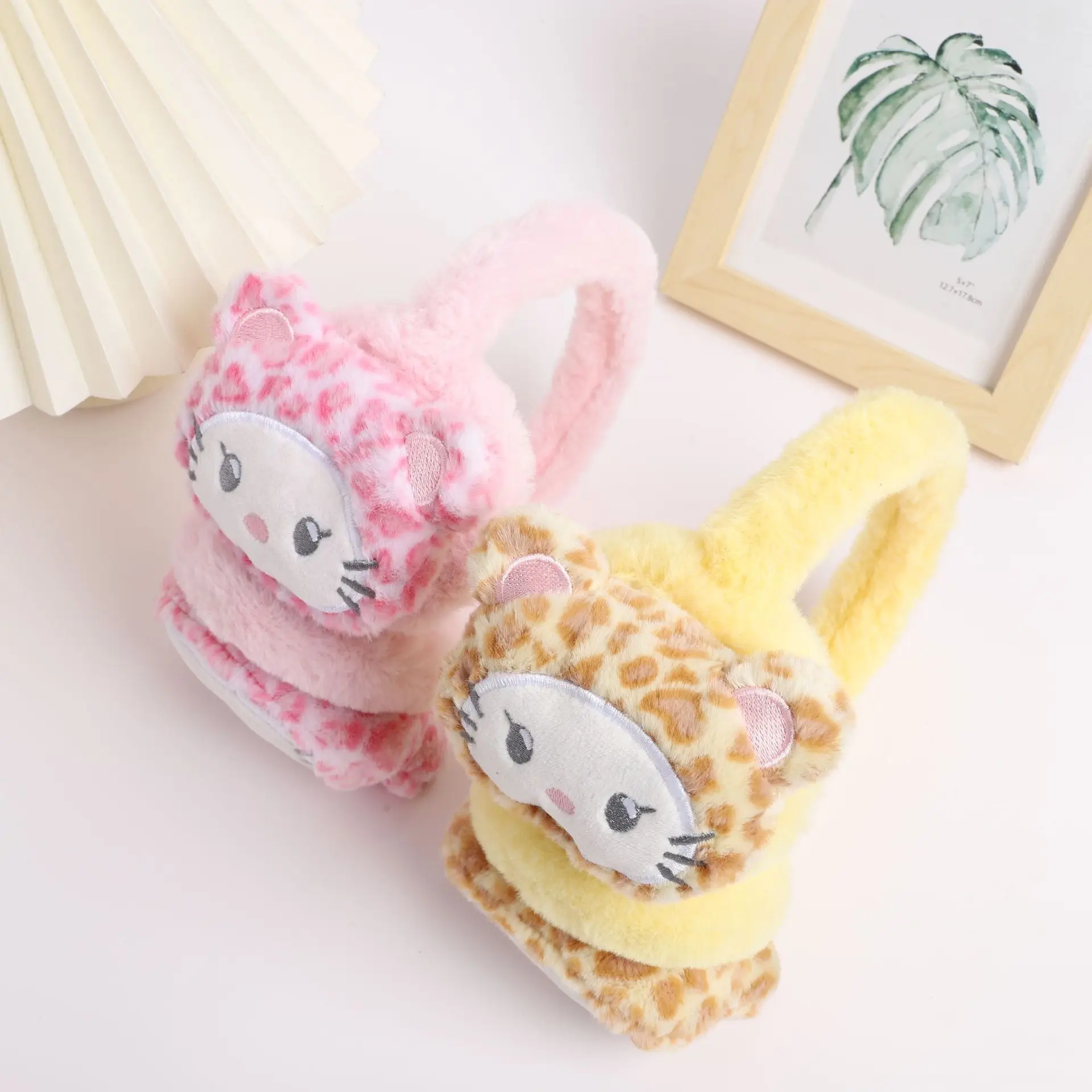 

For KT EarMuffs Warm Winter Ear Muffs for Kids Unisex for Boys and Girls Boys' Ear Protectors Winter Ear Muffs Gift