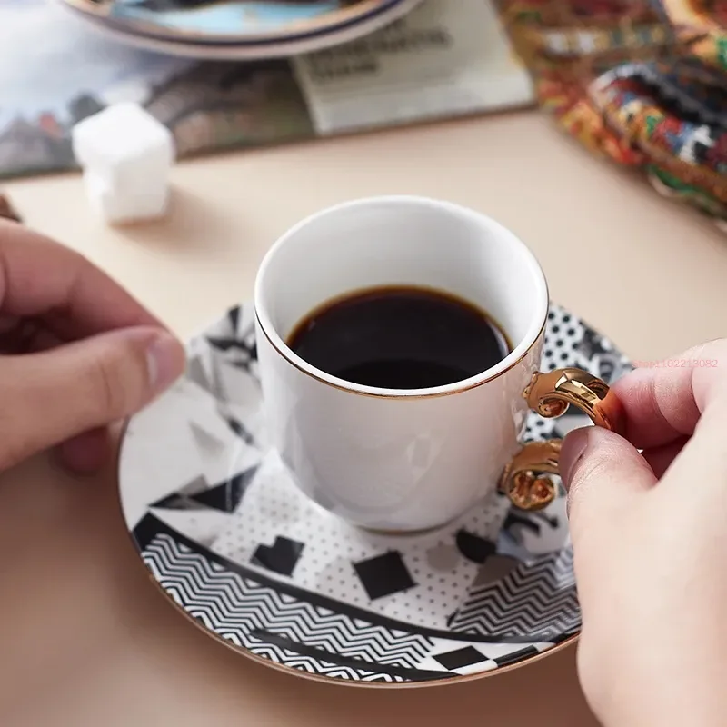 Fashion Turkish Style Luxury Ceramic Coffee Cup and Saucer Porcelain Coffee Set Tea Cup and Saucer Classic Drink Gift