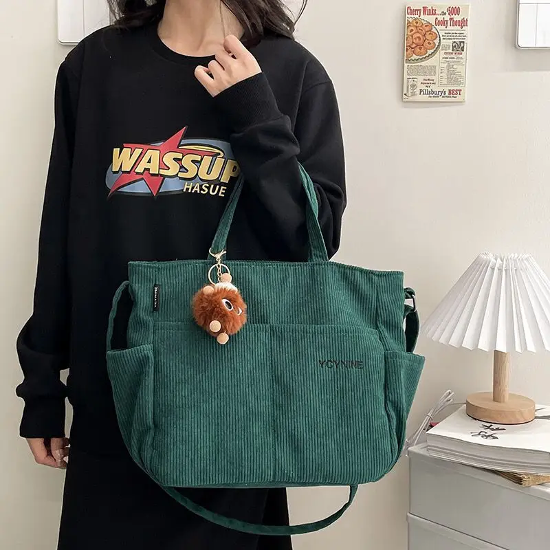 Borsa a tracolla Vintage in velluto a coste nero donna Harajuku Kawaii borsa a tracolla per studenti borsa da pendolarismo giapponese di grande capacità femminile