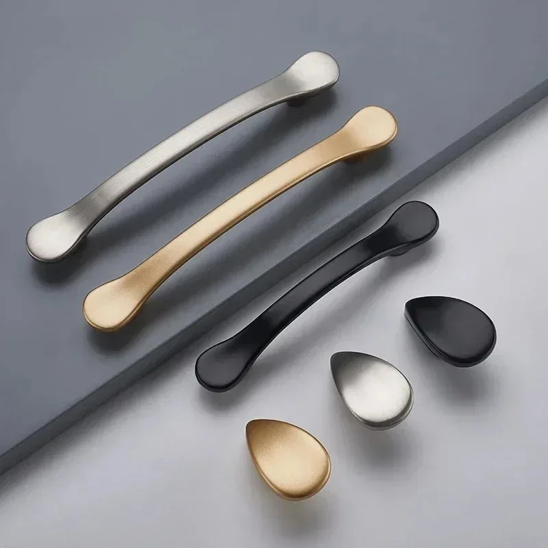 Modern Minimalism Kitchen Cabinets Handle Matte Black Handle for Wardrobe and Drawer Zinc Alloy Gold Furniture Handles Hardware