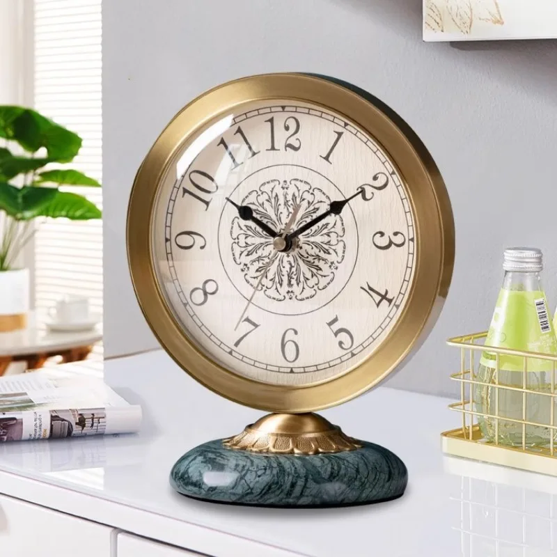 Retro Table Clocks Living Room Luxury Desk Clock Digital Hand Desktop Decoration Clock Work Office Silent Decorative Objects