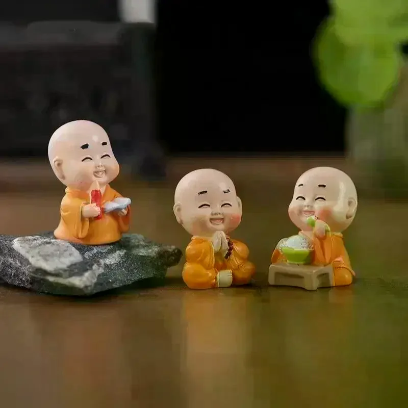 Resin Ornaments Multiple Styles Small Monk Garden Terrarium Mini Figurine Miniatures Micro Landscape Decor Creative