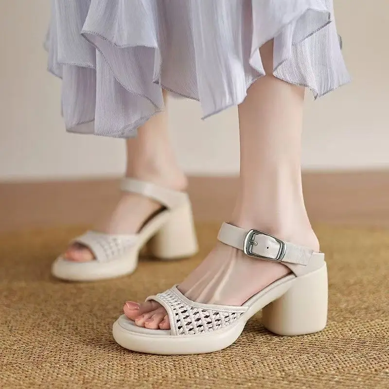 

Women Woven Hollow Out Block Heel Peep Toe Slipper Summer New Thick sole Breathable Lightweight Outdoor High Heel Slipper Sandal