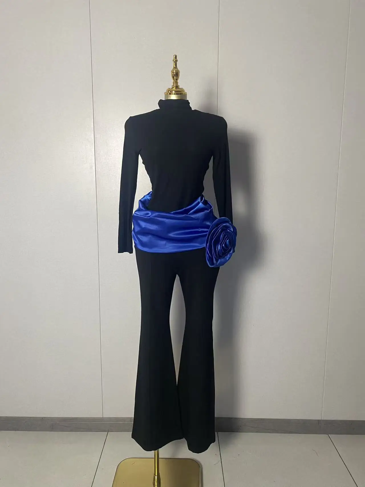 

2025 Celebrity Women Luxury Sexy Long Sleeve 3D Flowers Black Bandage Jumpsuit Celebrity Designer High Street Rompers