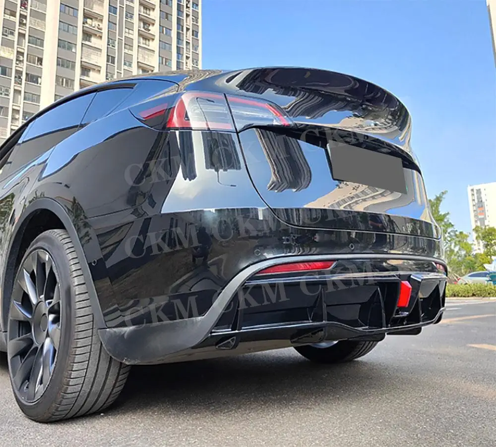 

ABS Black Rear Bumper Lip Diffuser With Led Light For Tesla Model Y 2018+ Car Exterior Tuning Bodykits Accessories Car Styling