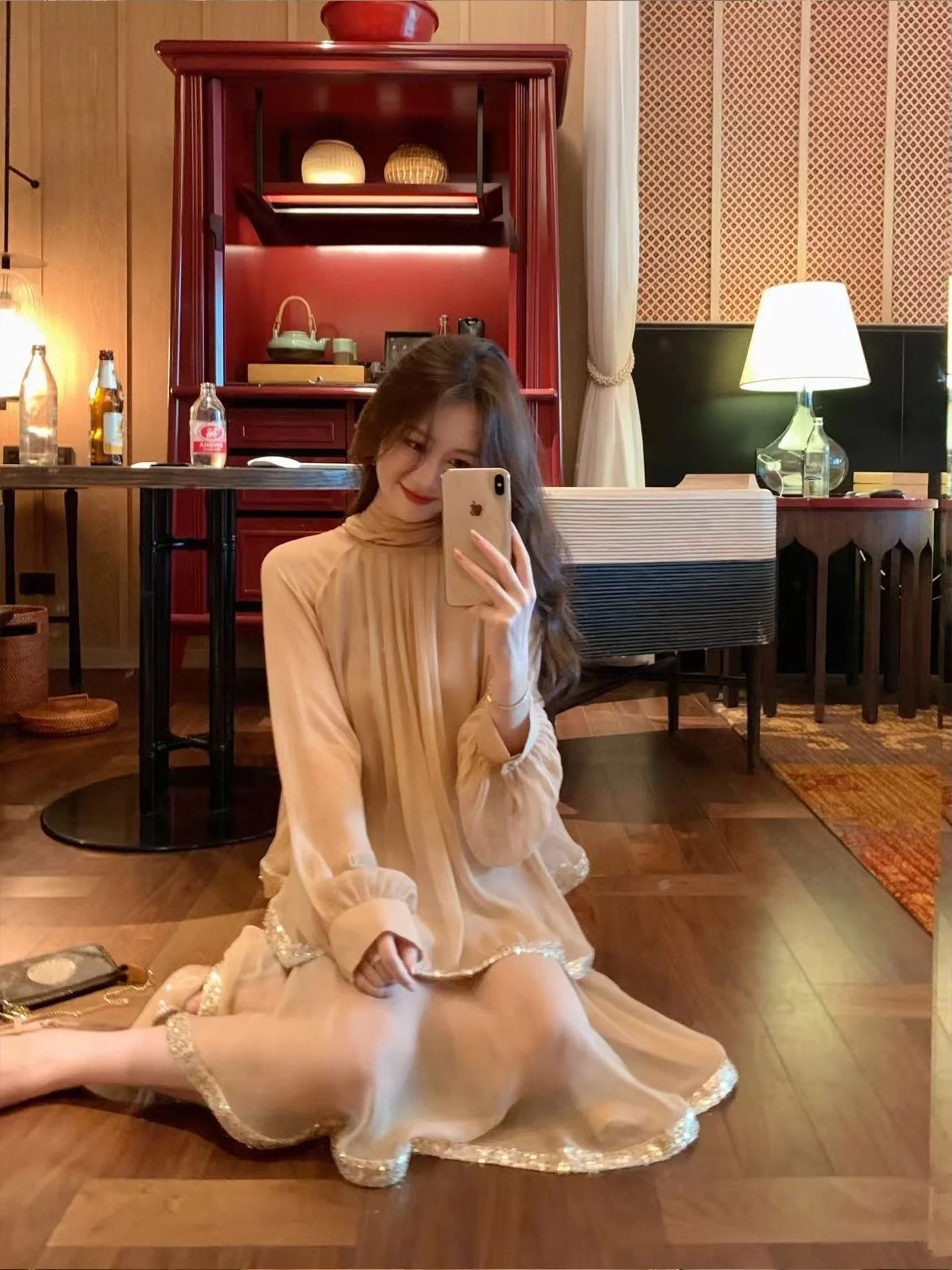 

Champagne Night iny Gold Bead 00 People Silk Irregular Top f Skirt Set Women's Faion Spring Outfit Long Sve Dot Pa...