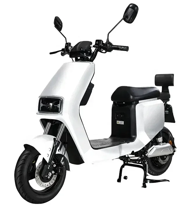 China Cheap adult electric scooter dual motor moped electric scooter adult electric motorcycle