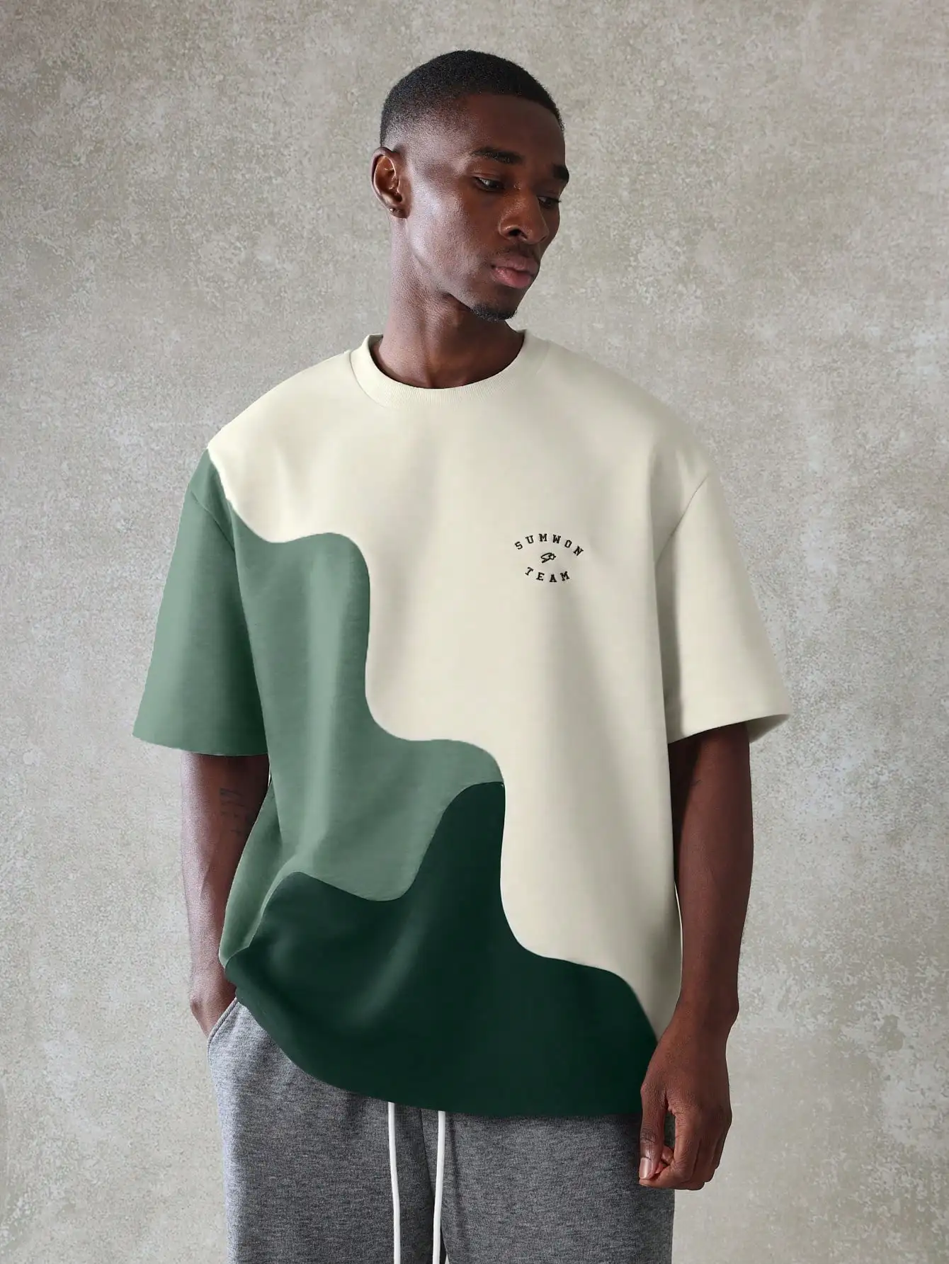 

Oversized Abstract Wave Print T-Shirt for Men Streetwear Casual Summer Spring