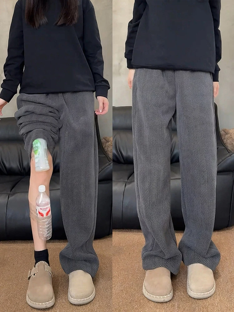 

Deep Grey Men's Pants Tweed Pattern Fleece Lined Loose Straight Leg Slimming American Style Knife Sweatpants