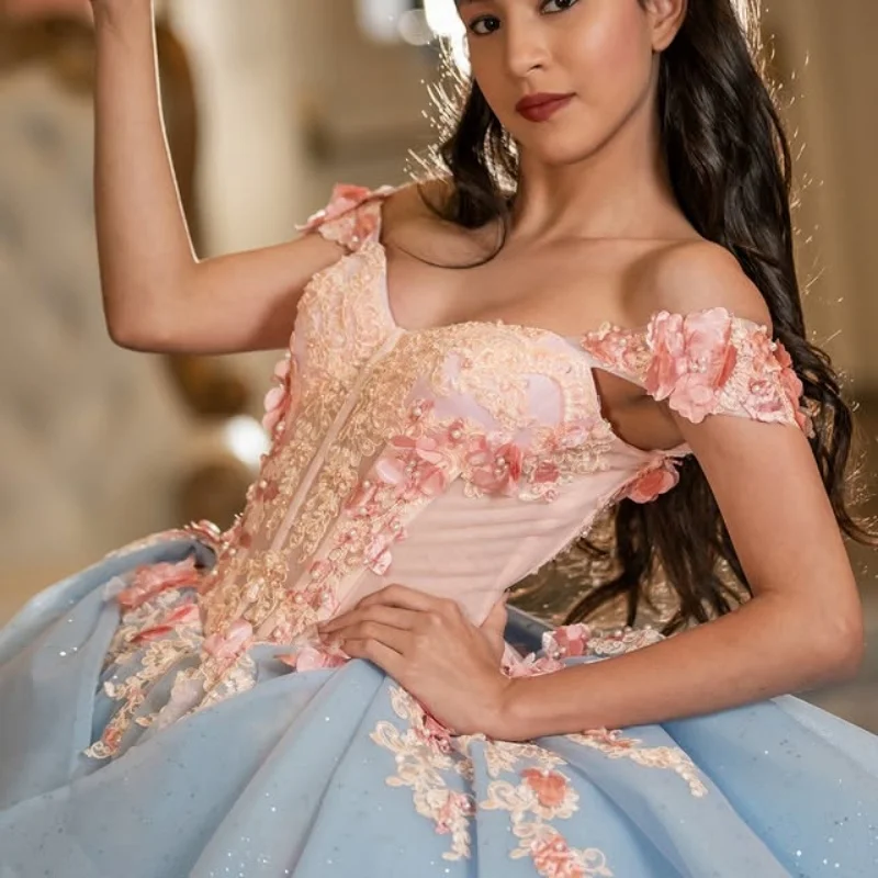 Vestidos de quinceañera azul cielo brillante personalizados, apliques con hombros descubiertos, cola larga de encaje, Vestido de flores 3D, 15 quinceañeras