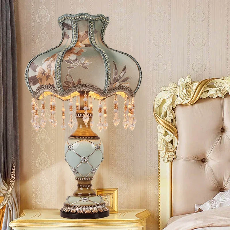 European luxury painted resin table lamp living room hotel bedroom bedside lamp American blue retro carved table lamp