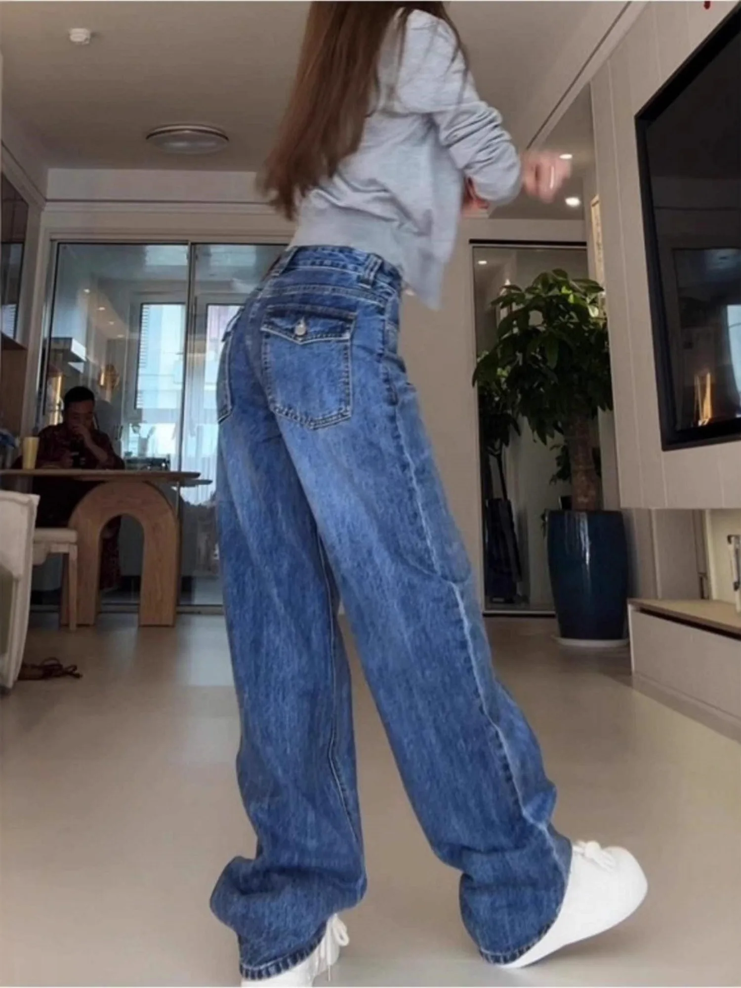 Women's High Waisted Wide Leg Jeans Vintage Blue Straight Leg Baggy Denim Pants Y2K Streetwear Loose Fit Full Length Trousers