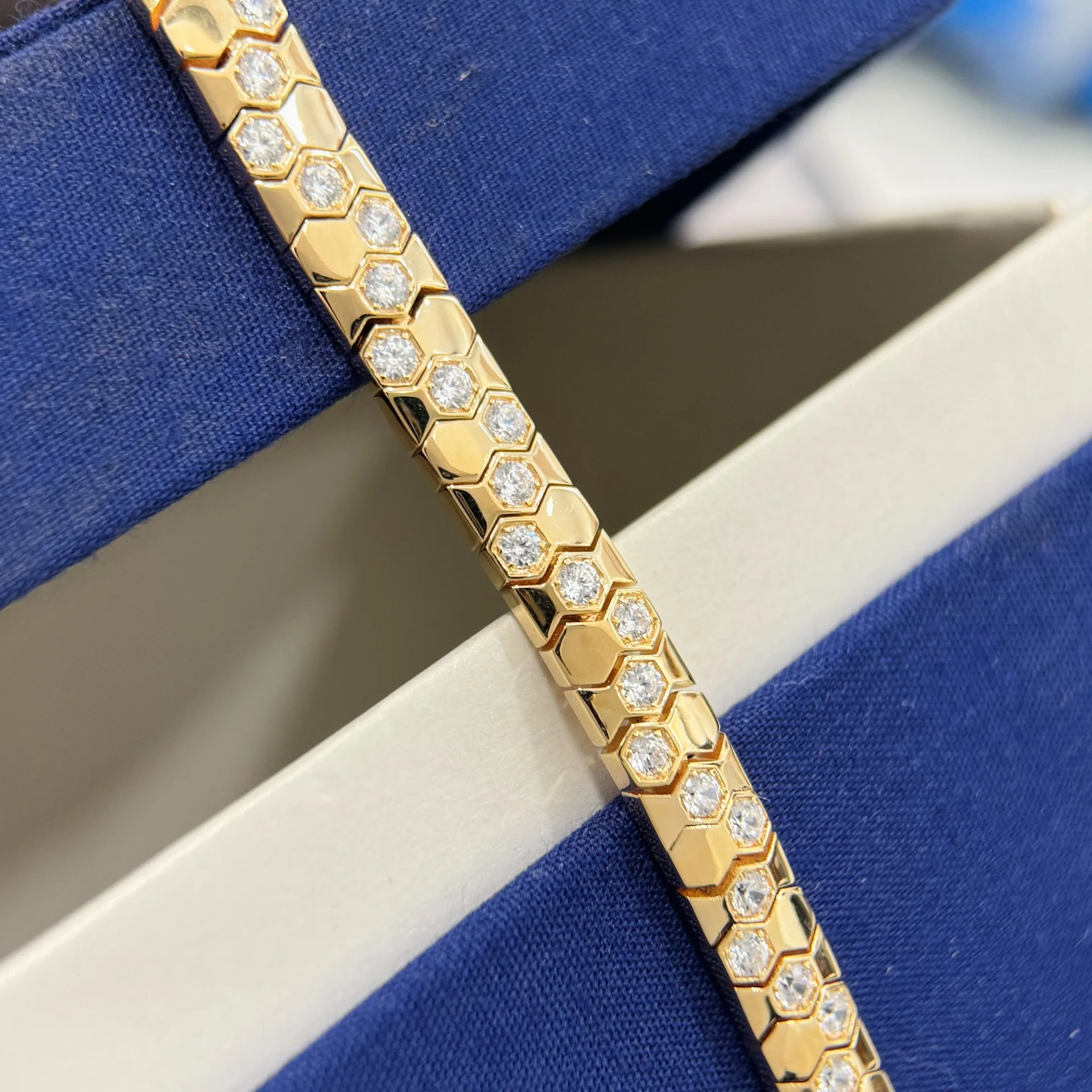

Sterling silver women's bracelet