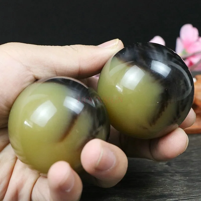 Bull horn solid ball muscle relaxation fitness ball handball middle-aged and elderly health care ball players play massage ball