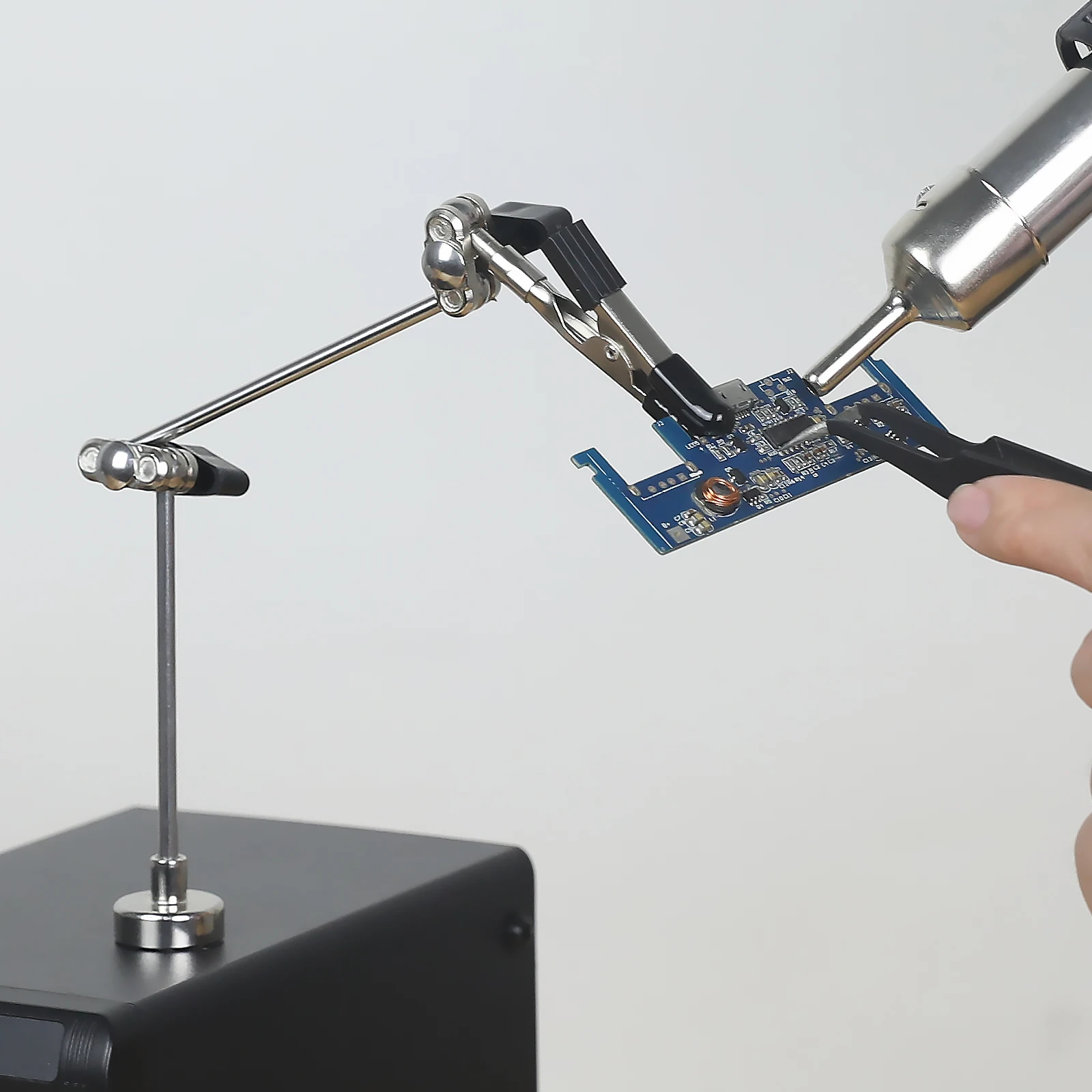NEWACALOX Soldering Third Hand Helping Hands Tool with Magnetic Base Flexible Arm Alligator Clip for PCB/IC/SMD Welding Repair