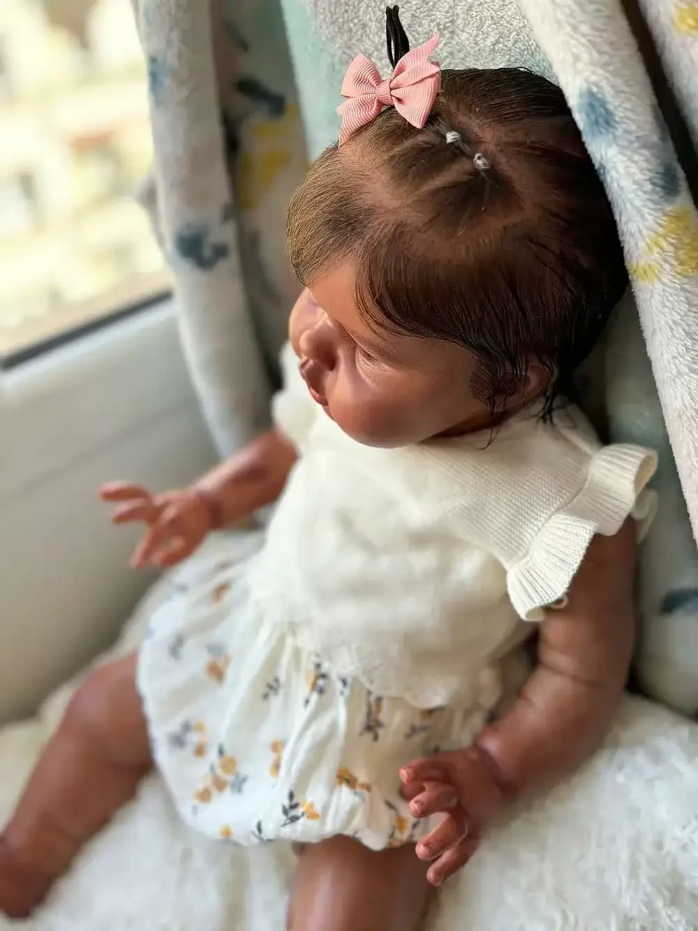 DLS Dostosowane dostawy 22-calowa lalka Reborn Baby Doll Ellie Ręcznie ukorzenione włosy Czarna skóra Już ukończona lalka