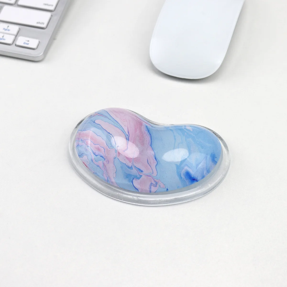 Soft Heart Shape Wrist Rest Crystals Gel Comfort Non-Slip Stain-Resistant Silicone Flex Computer Mouse Hand Support Cushion Pad