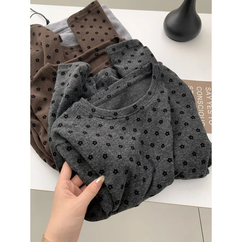 

Женская футболка с флокированным принтом и начесом, осень-зима, свободная корейская базовая рубашка с круглым вырезом, топы