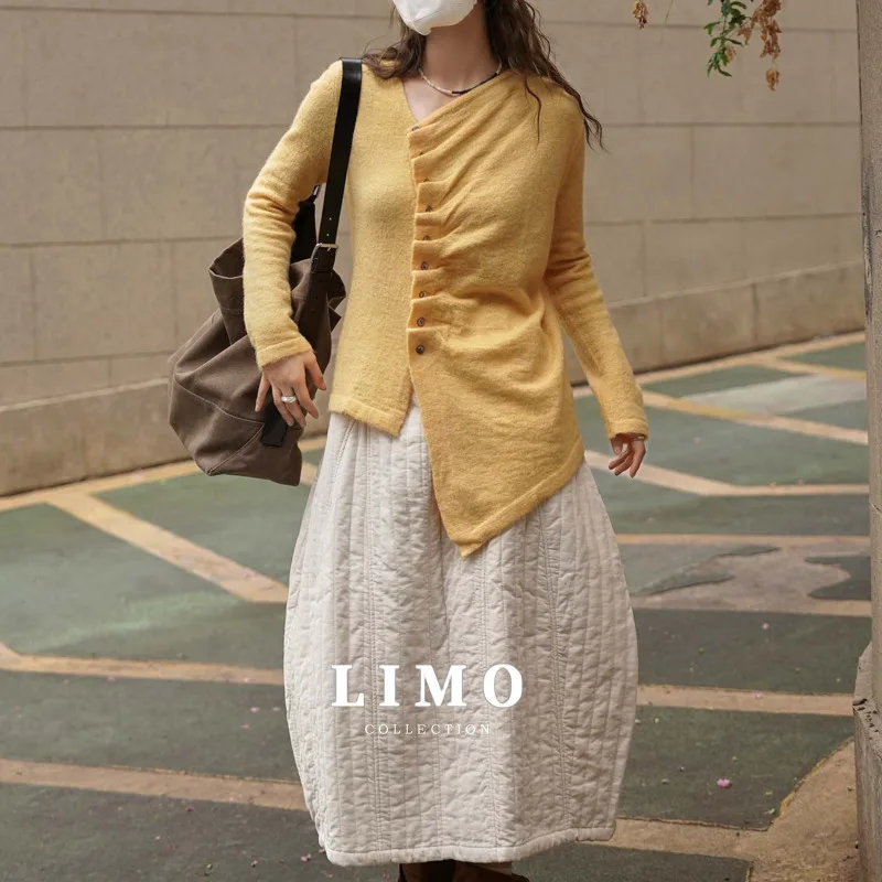

LIMO 2025 Newest Knitted Cardigan for Women Lazy Slant Placket Wrinkle Design Polyester Wool Blend Chunky Fall Winter