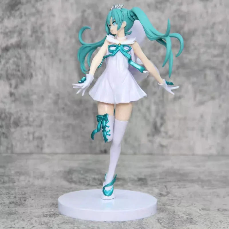 Sweet Hatsune Miku new cute creative anime doll figure model children's toys desktop fashion decoration ornaments holiday gifts