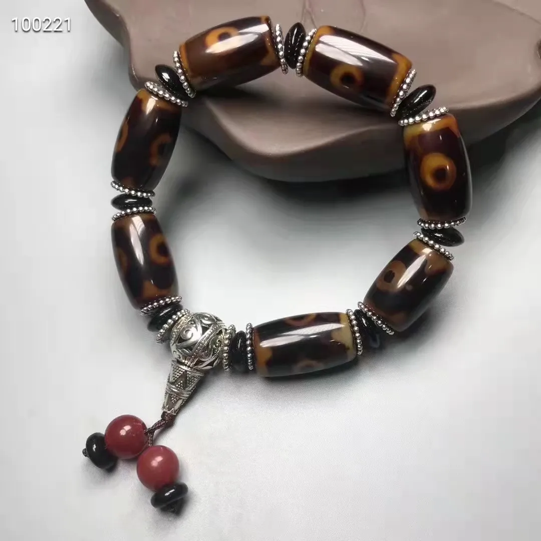 Auction of natural agate three eyed heavenly beads Tibetan silver Buddha head bracelet with retro ethnic style bucket bead men's