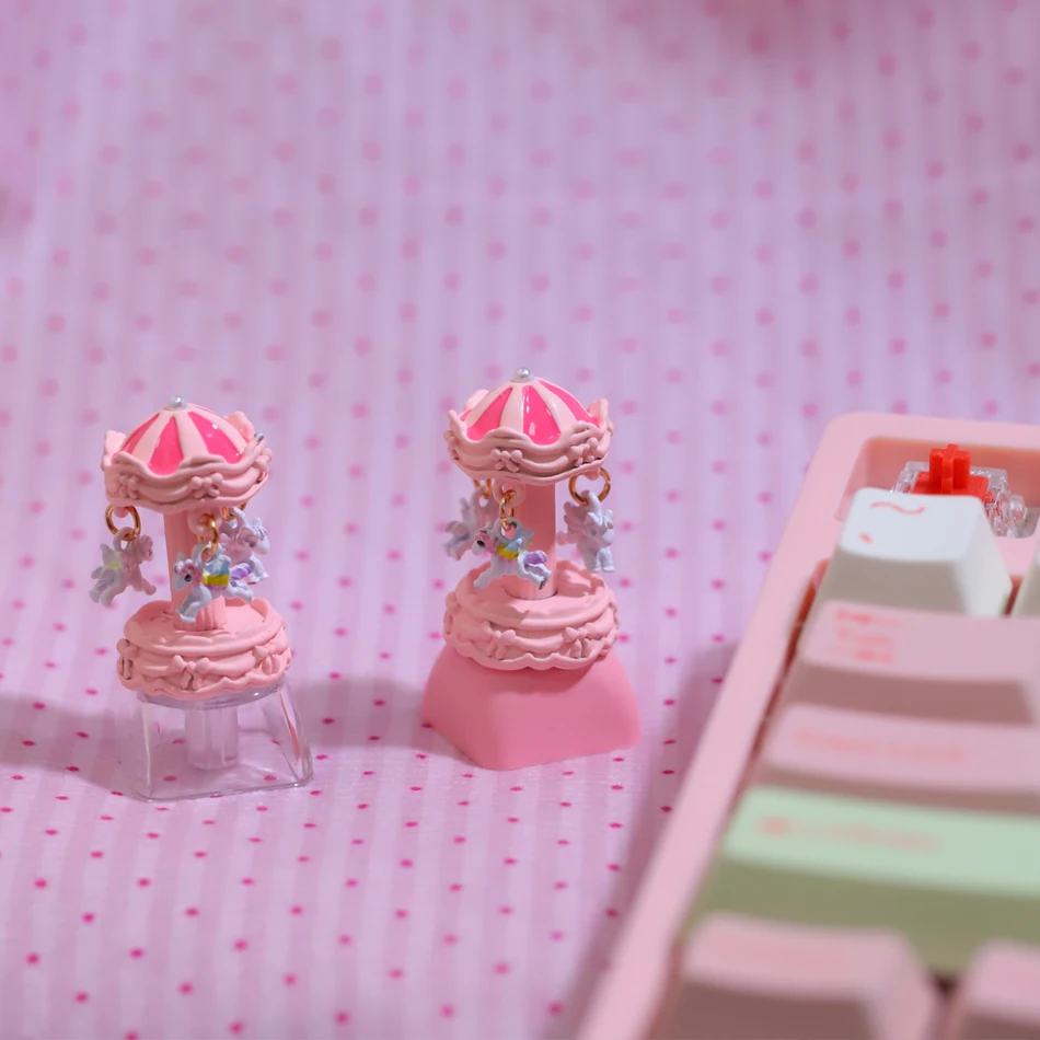 1pc Personalized Transparent Creative Pink Carousel Keycaps 