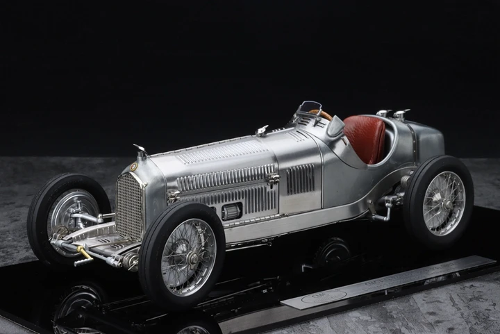 CMC 1:18 Alfa Tipob P3 1933 Special Edition Alloy Fully Open Limited to 300 Units Worldwide Metal Static Car Model