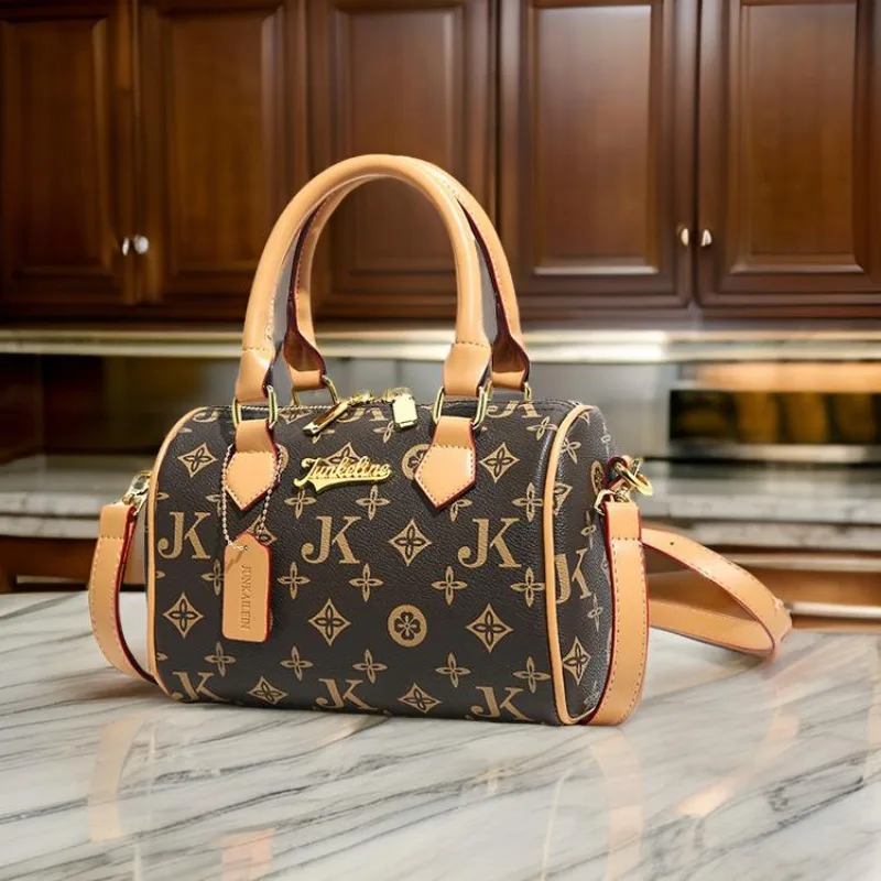 

Дизайнерская большая вместительная сумка для женщин, стильный кошелек через плечо, винтажная кожаная повседневная сумка для поездок на работу