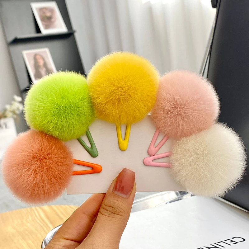 

1Pcs Girls Hairpins With Natural Real Rabbit Fur Pompom Ball Gripper Hairball Hairclips Children Hair Clip Accessorie Wholesale