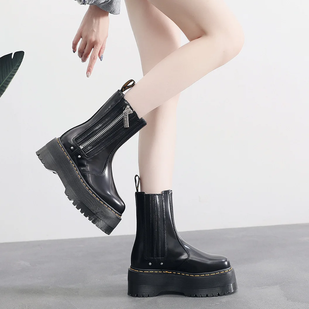 2024 New Women\'s Shoes Thick Sole Leather Boots Leather Thick Sole Ankles Sexy Female Punk Motorcycle Shoes Battle Short  Zipper