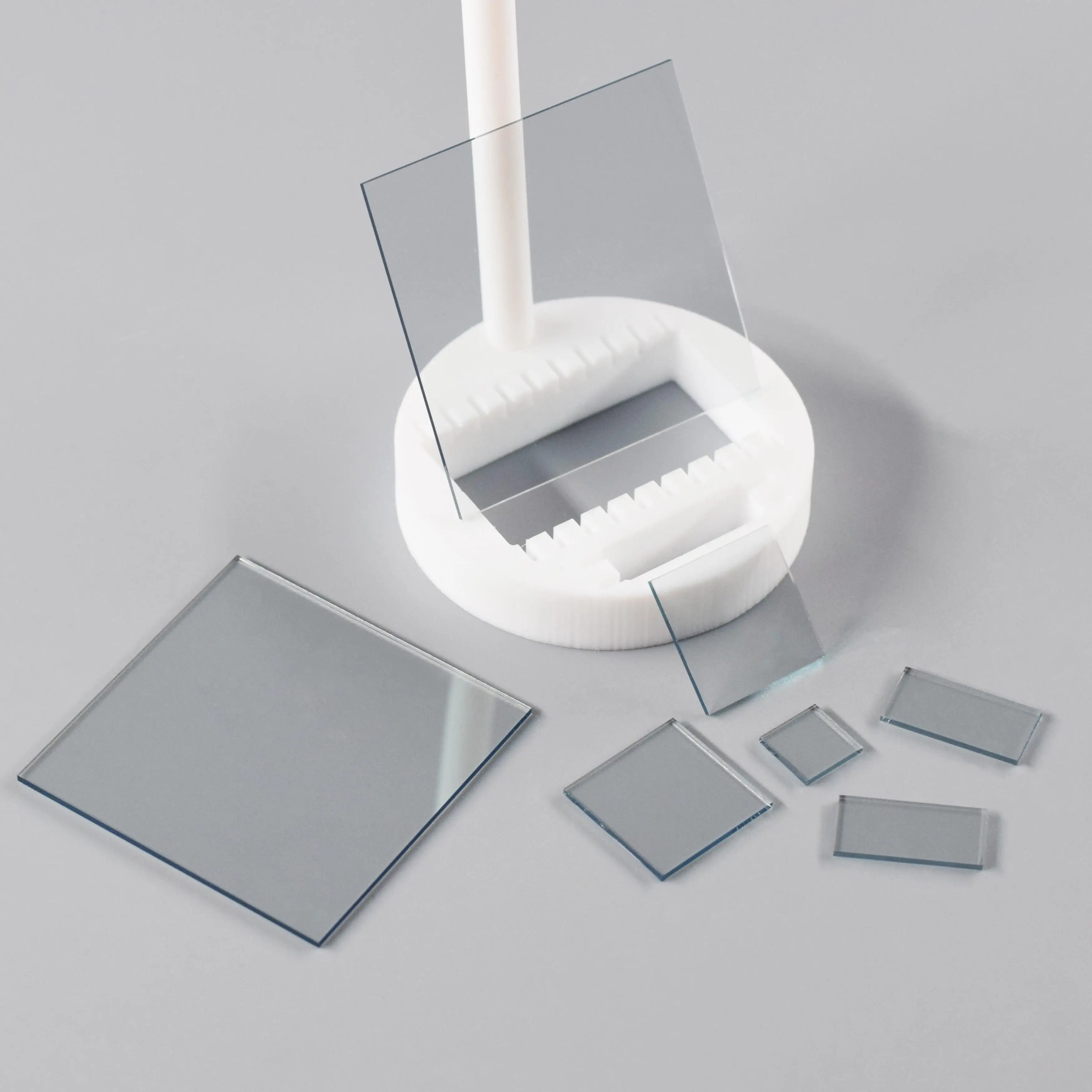 FTO Conductive Glass 25x25x2.2mm 50pcs 7 Ohm/sq FTO Coated Tin Oxide Glass High Light Transmittance for Solar Cell Panel