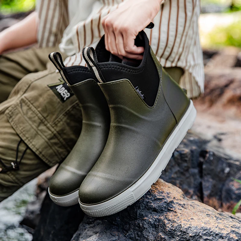Lightweight Anti-Slip Outdoor Men's Mid-Calf Rain Boots Fashionable Short Tube Waterproof Shoe Covers for Hiking And Trekking