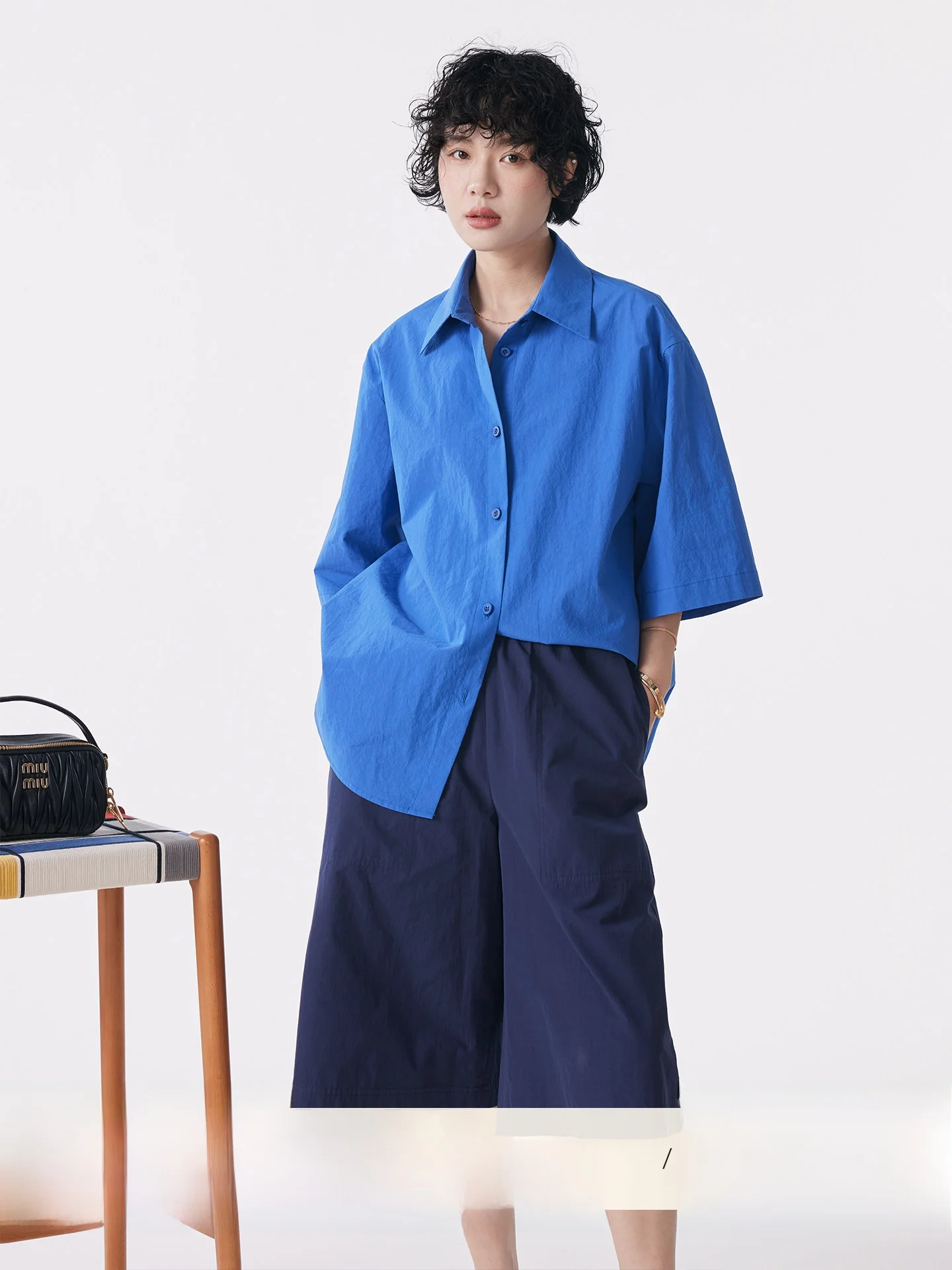 

Blue Bell Minimalist Romantic Shuttle Weave Shirt Women's Casual Commute Style Versatile Cotton Shoulder Length Button up Top