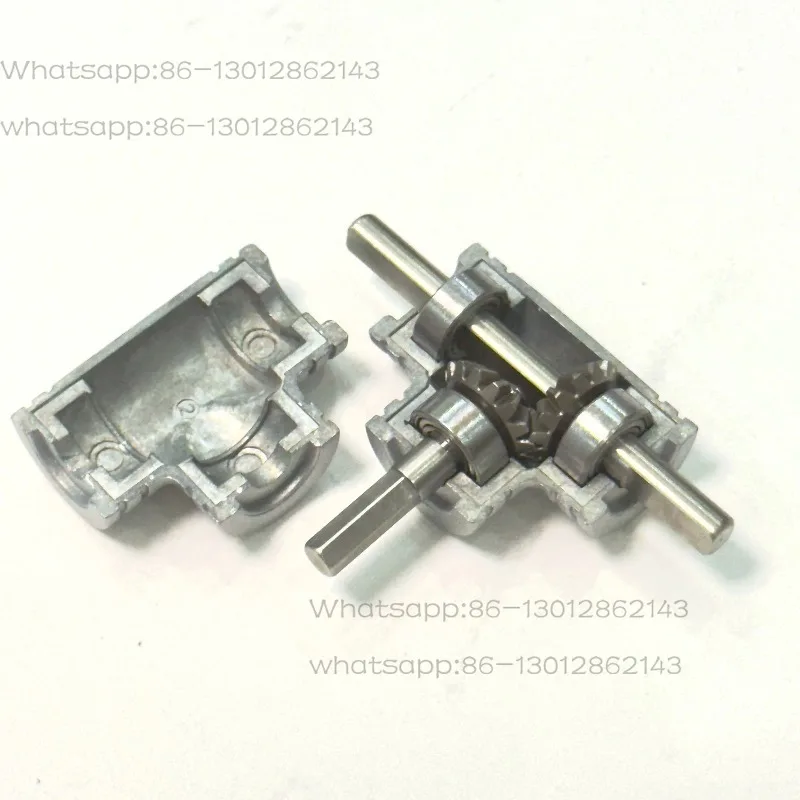 1.0-module bevel-bevel gearbox, three-way steering gear, 400 N torque, silent, 90-degree carbon steel shaft, ball bearings