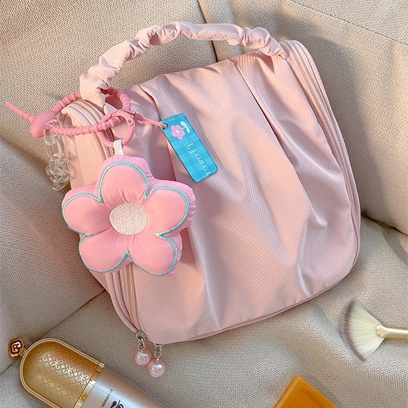 Pleated Cute Cloud Makeup Bag Floral Cosmetic Bag Korean INS Fashion Cosmetics Case Hanger Toiletry Bag Portable Makeup Pouch