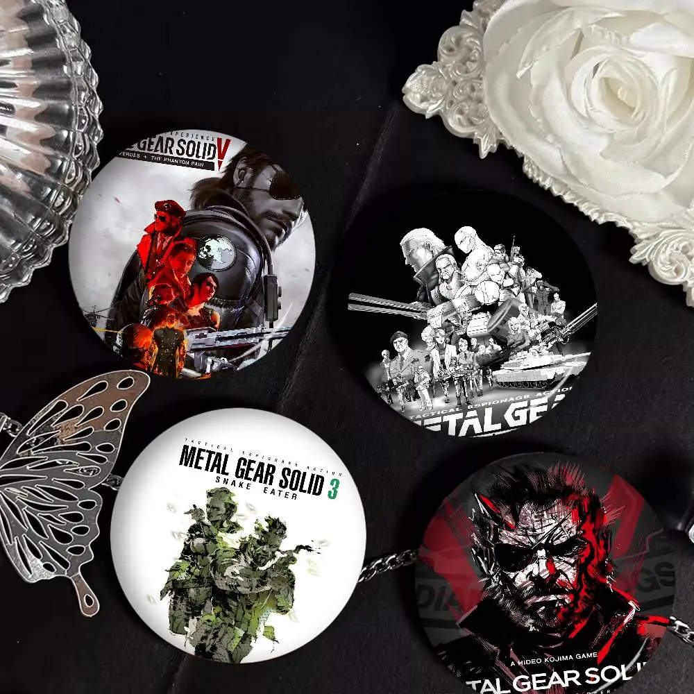 M-Metal G-Gear Rising Revengeance Tinplate Pin Button Custom Anime Role Old-school Brooch Cartoon Collar Badge Jewelry Gift Fans