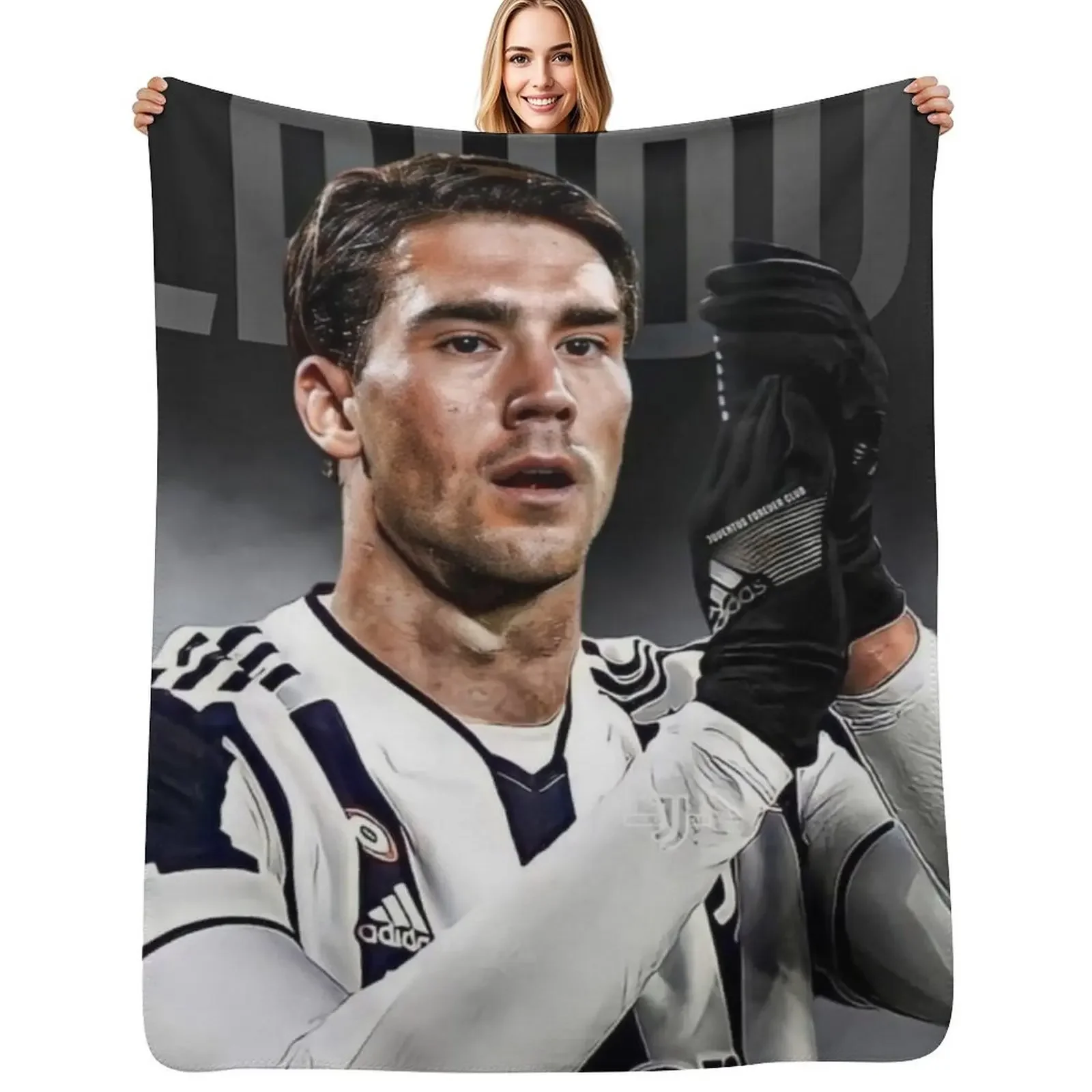 

Dusan Vlahovic Throw Blanket Thermals For Travel Travel Thins Blanket