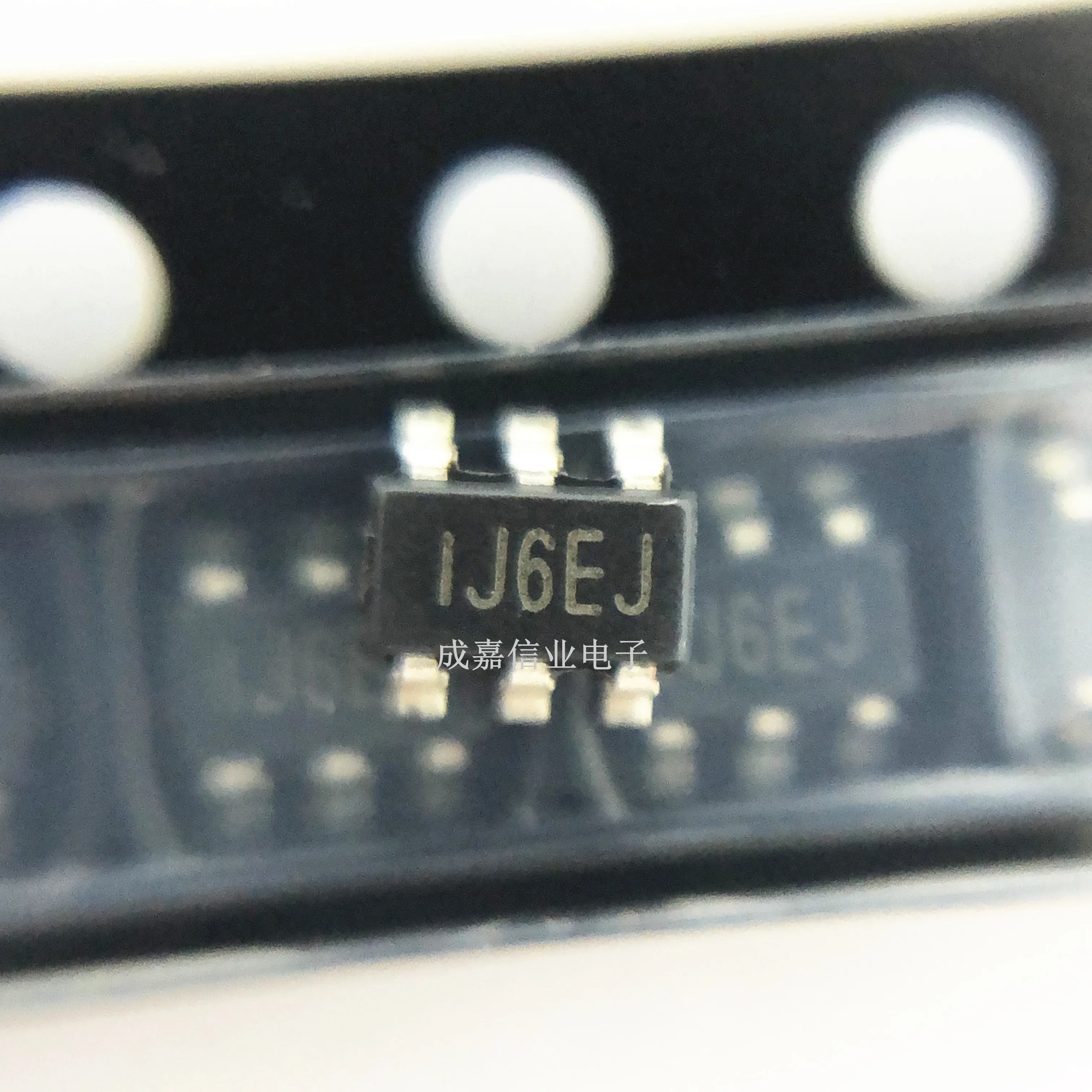 10pcs/Lot MP2359DT-LF-Z SOT-23-6 MARKING;J6 Switching Voltage Regulators 1A 24V 1.4MHz Operating Temperature:- 40 C-+ 85 C