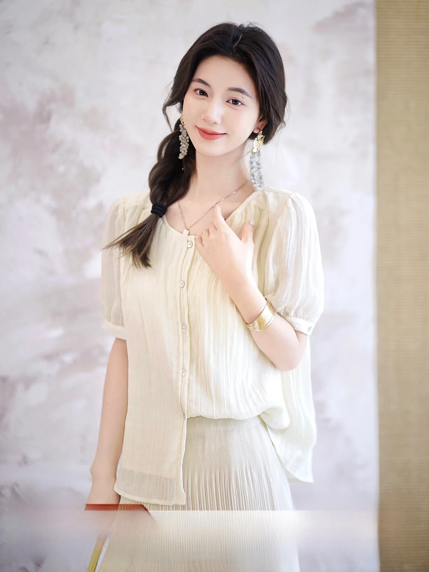 

Cloudy Small Shirt Linen Texture round Neck Button Gentle Whitening Easy to Match Women's Short Sleeve Lace Shirt