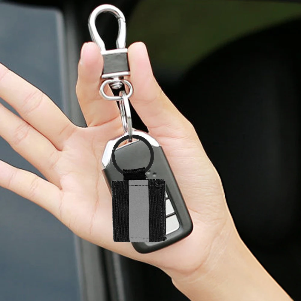 

10pcs Reflective Keychain Lightweight Backpack Tags Aluminum Alloy Double Sided Safety Pendants Cool Keychains Car Accessories