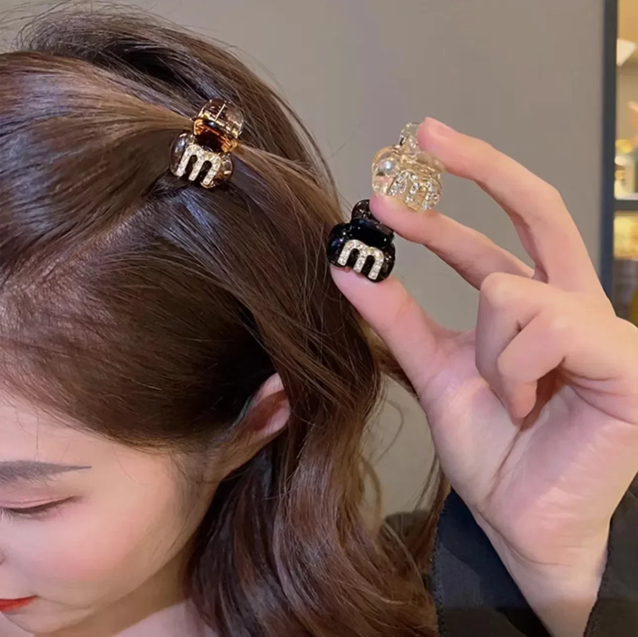 2 sztuk/worek Rhinestone antypoślizgowe klipsy M list małe pazury do włosów dziewczyny nakrycie głowy na czoło koreańskie modne damskie akcesoria do włosów