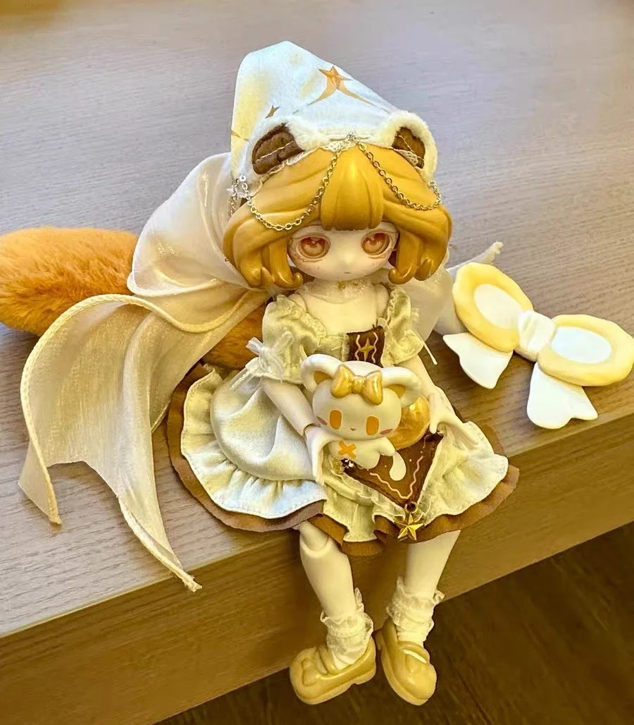 

In Spot The Lulu Elf Story Series Bjd Golden Bear Подвесная карта Bjd 1/12 Электронная подвижная кукла для домашних животных Модный рождественский подарок