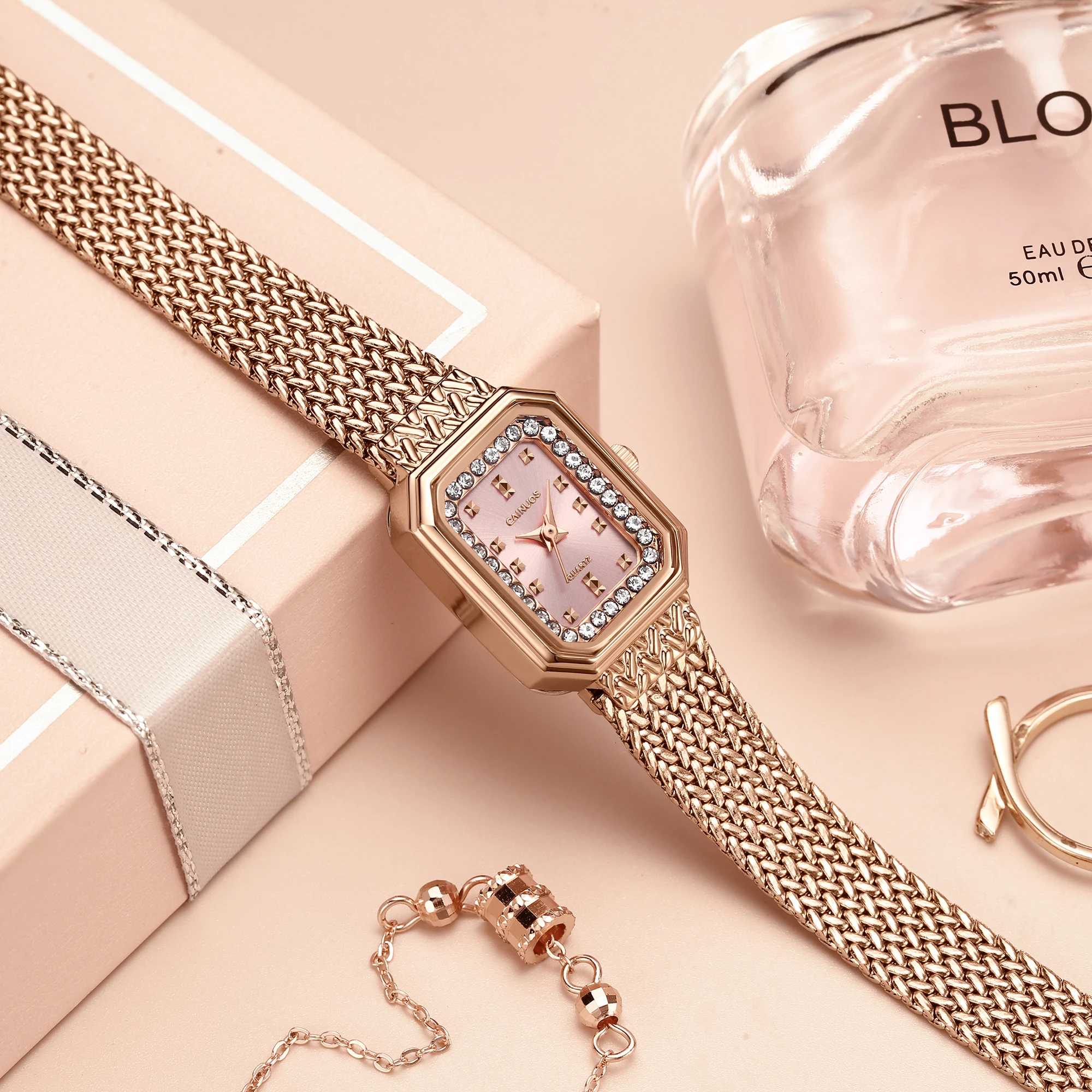 ساعة يد نسائية كلاسيكية مربعة الشكل من حجر الراين مقاومة للماء كوارتز ساعة يد للسيدات ساعات هدايا للملابس النسائية